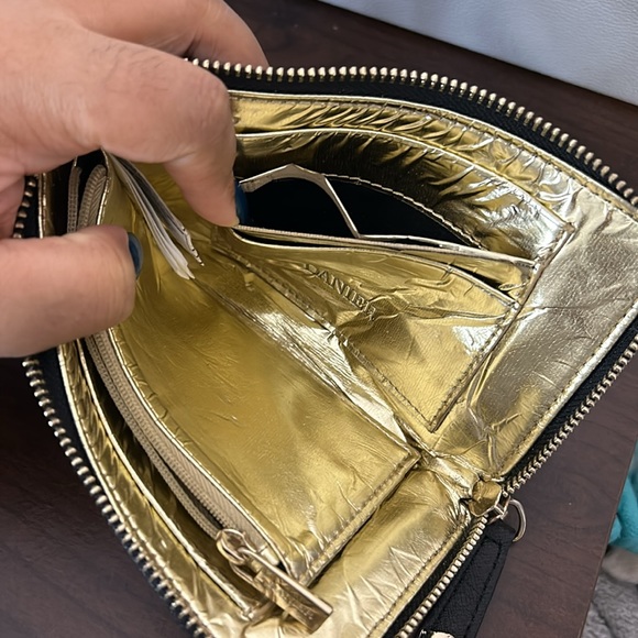 Danier Wristlet - Picture 5 of 5